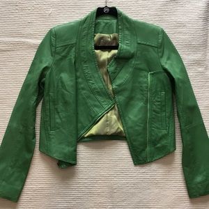 Cropped genuine lamb leather green jacket